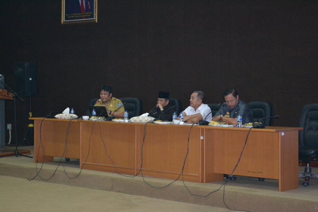  Pemkab Pelalawan Rapat Siap Siaga Karhutla